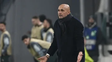 واقعة انفعال.. مدرب يوفنتوس يطرد مشجعاً من المدرجات بكلمات قاسية ومنتقدة